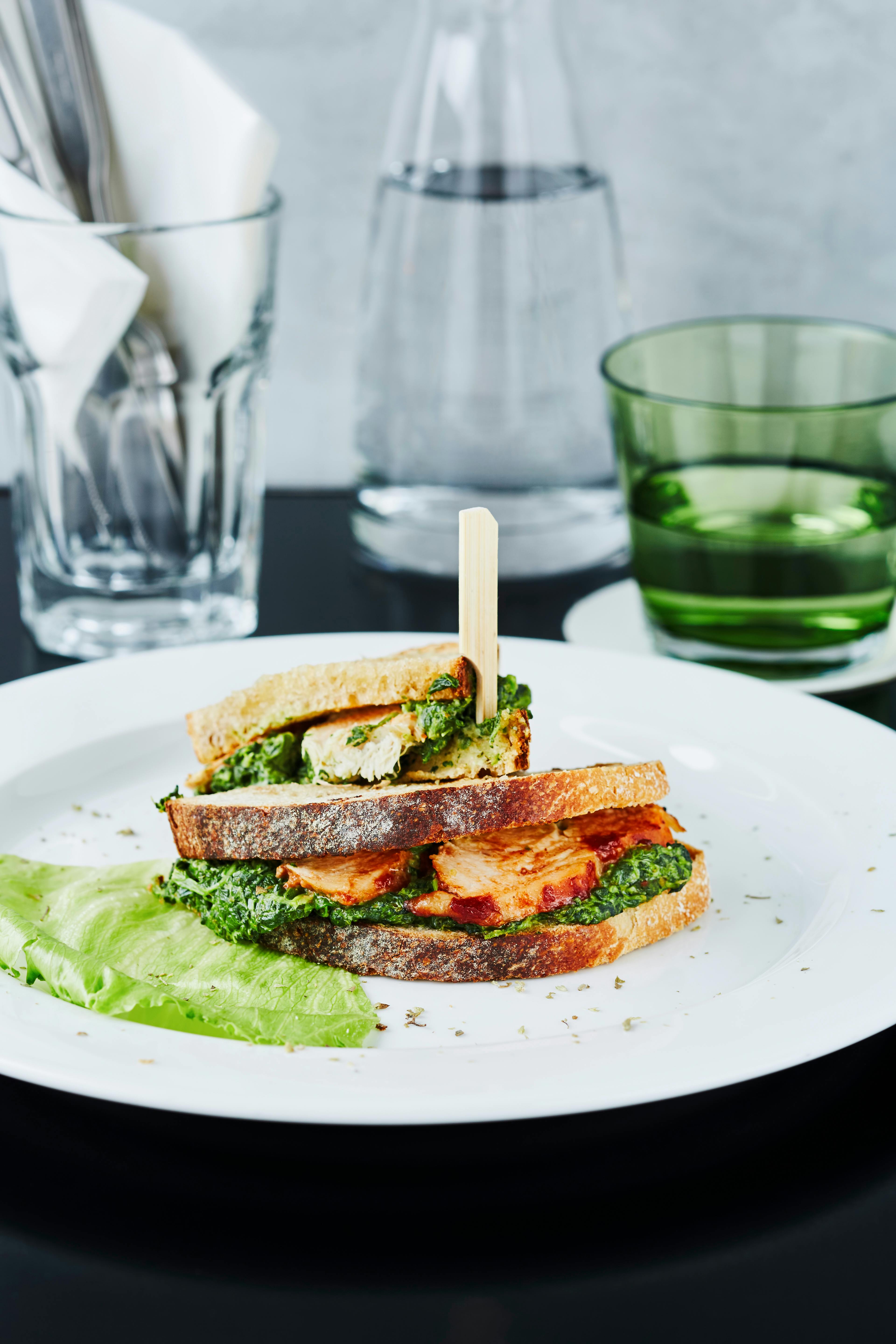 Practical Guide to Keto Mediterranean Diet: Improve Your Health in 2025